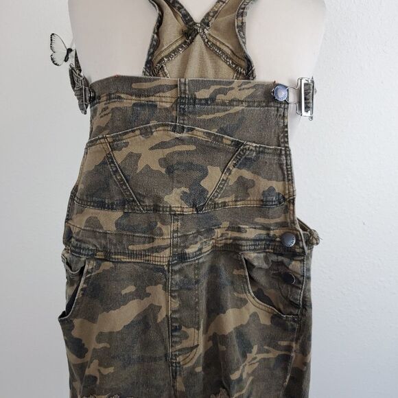 American Bazi distressed camo skinny overalls - Picture 3 of 9